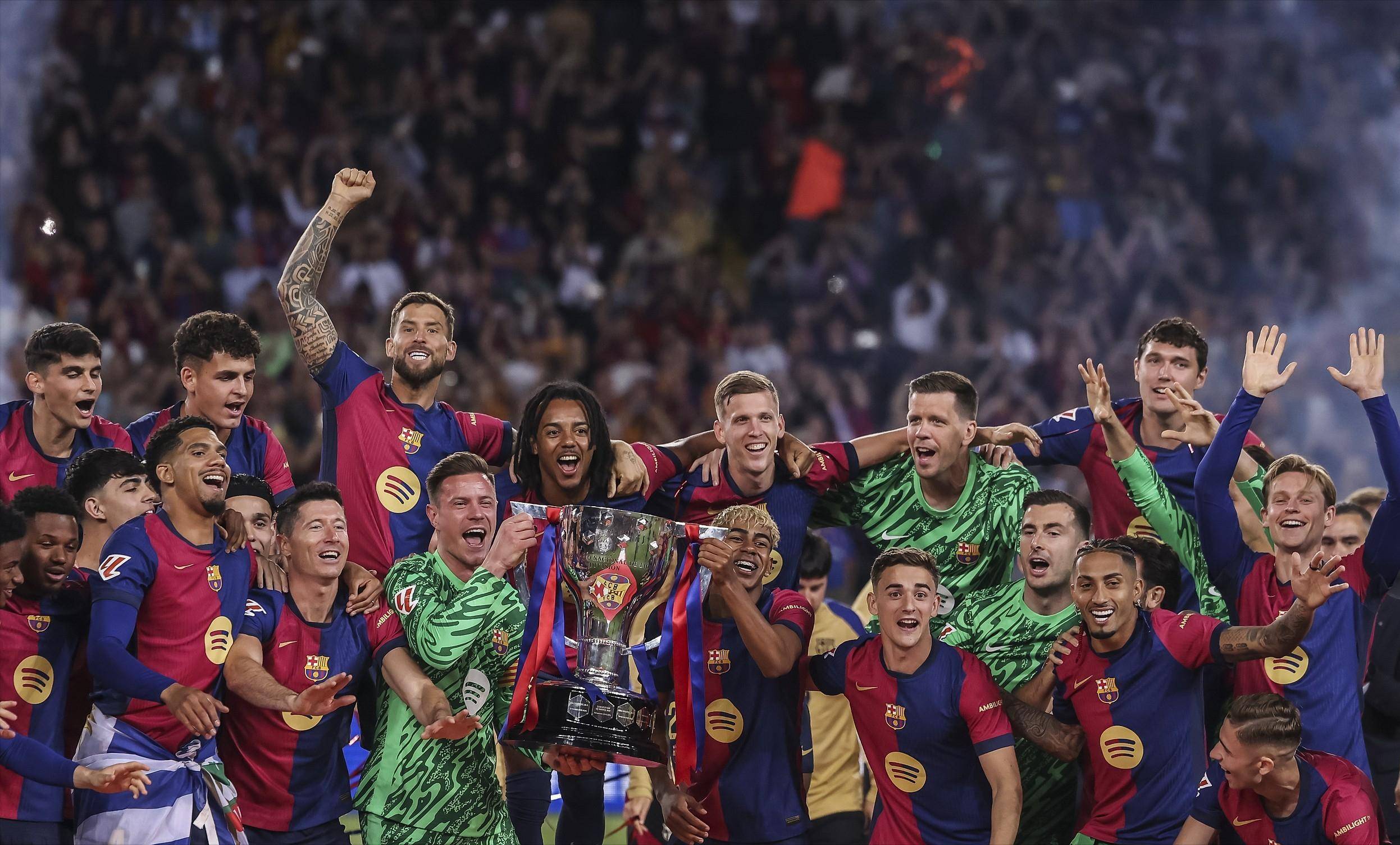 皮亚斯特里：在这一年中学到了很多，诺里斯的冠军实至名归