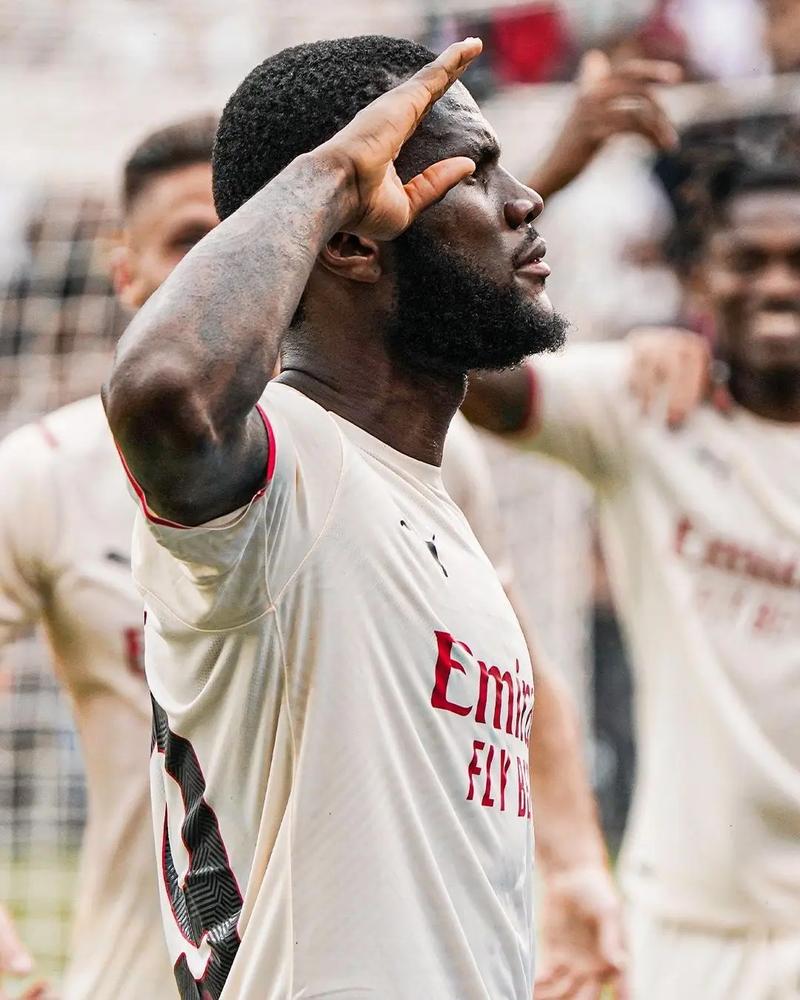 都体：森林想先租后买总价3300万欧签下道路，尤文要4000万欧