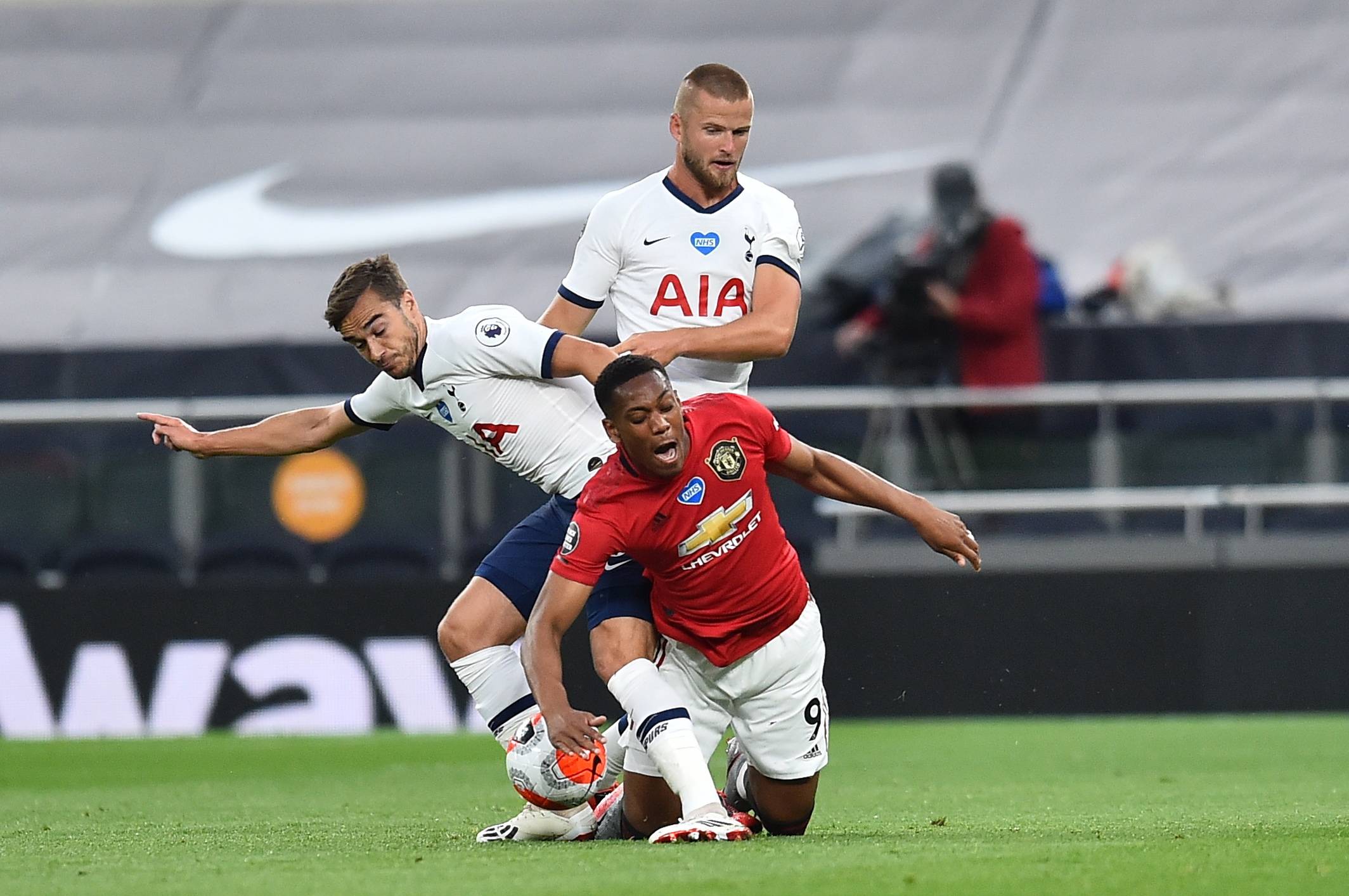 连续5场欧冠进球！马丁内利创阿森纳俱乐部历史纪录