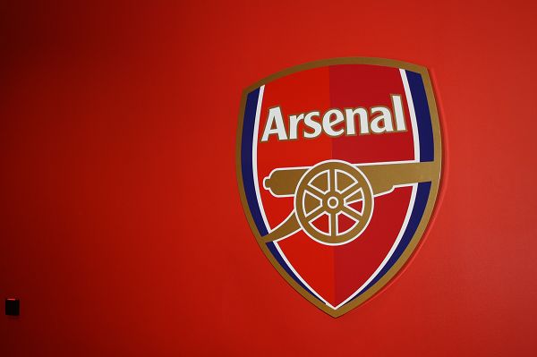 喜忧参半，纽卡欧冠排第6，英超仅领先降级区2分（喜忧交织：纽卡欧冠第6，英超距降级区仅2分）