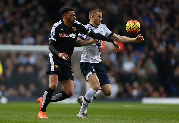 英超半场：穆尼奥斯头球破门，水晶宫1-0伯恩利（英超半场战报：穆尼奥斯头槌建功，水晶宫暂1-0领先伯恩利）