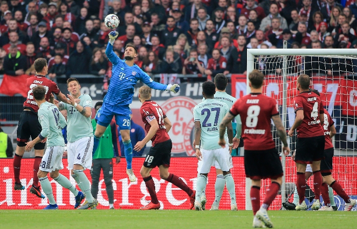 一箭双雕，姆巴佩上演皇马生涯&欧冠首次大四喜（双喜临门：姆巴佩完成皇马生涯及欧冠首个大四喜）