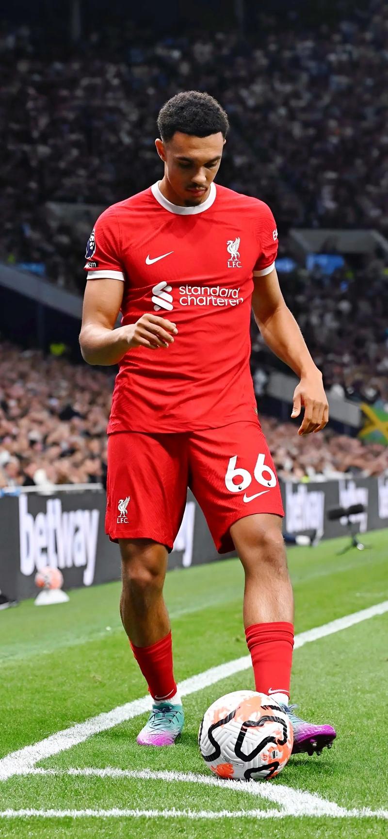 亚冠精英 柔佛VS上海海港赛事比分分析（亚冠对决：柔佛VS上海海港比分解析）