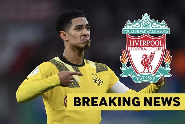 足球是朋友、梦想与人生的瞬间🔴⚫️⚽️（足球，串起朋友、梦想与人生的每个瞬间🔴⚫️⚽️）