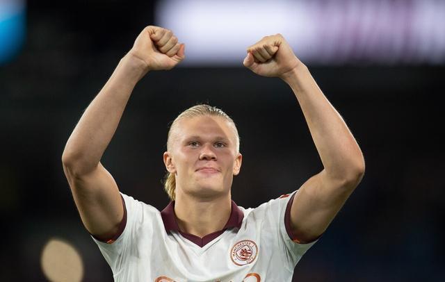 海港在亚冠已跨赛季10场不胜，上次赢球是整整一年前（亚冠赛场海港已10战未胜，距上次赢球整整一年）