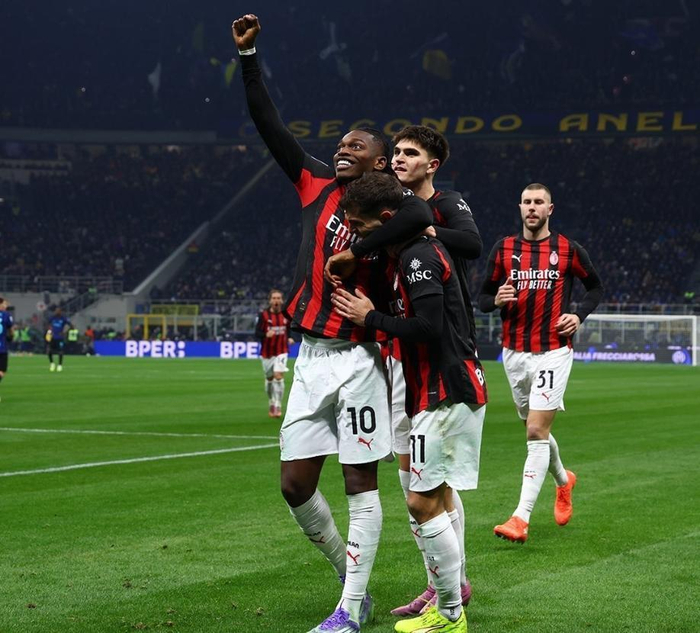 阿斯：C罗肘击可能被认定为暴力行为，将会禁赛至少三场比赛