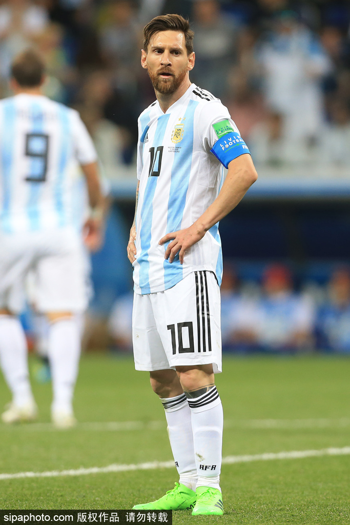 足球世界杯裁判否认偏袒传闻