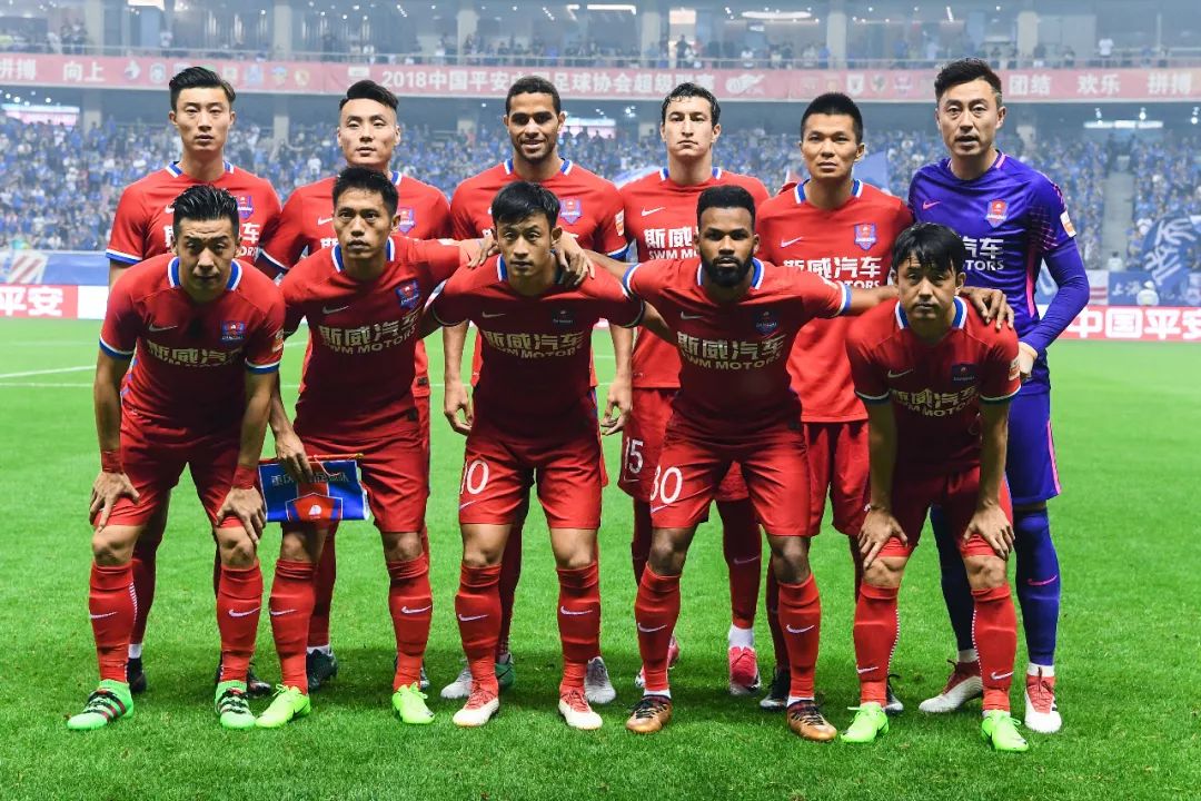 2025／26赛季英超：英超无弱旅！狼队一战谁也别想轻松！阿莫林敲打全队（2025／26英超群雄并起：狼队之战谁都别想轻取，阿莫林严令全队警醒）