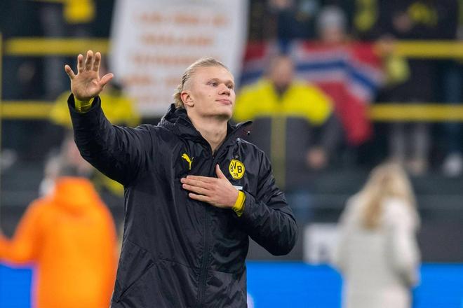 大连英博外援拉布亚德离队，本赛季表现起伏，遭质疑，终与俱乐部解约。