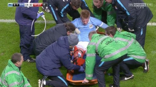 皇马青训小将获征召！18岁天才后卫冲击一线队，卡马温加伤愈归队