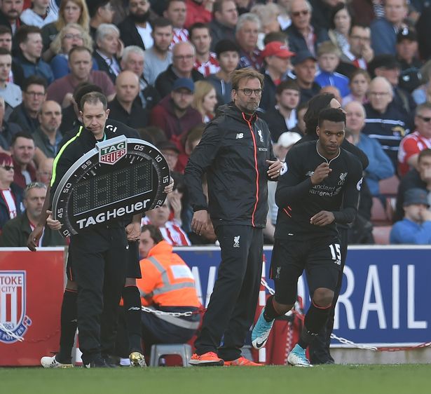 这球员的弹跳太夸张了